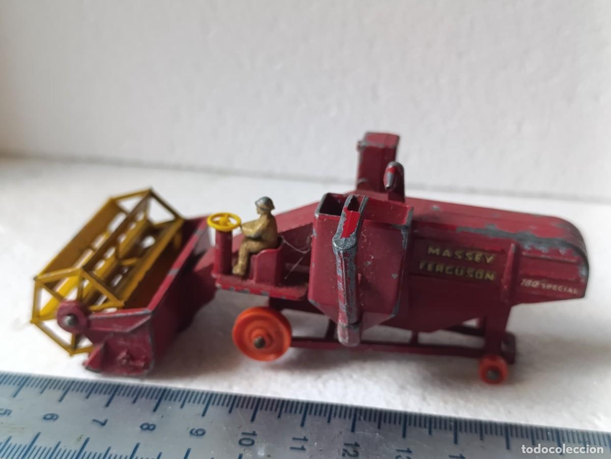 Coches a escala: COSECHADORA MASSEY FERGUSON - LESNEY - MATCHBOX - ( ) - COCHE