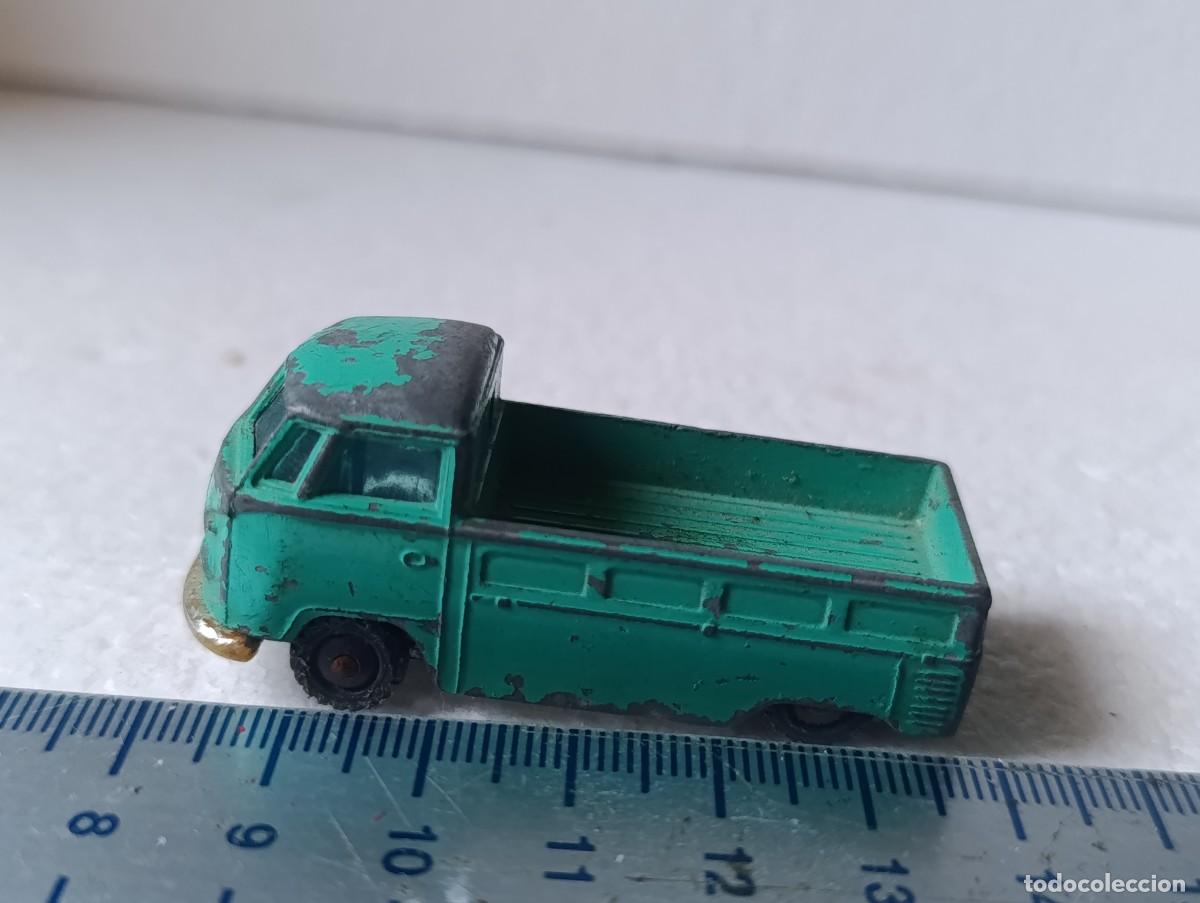 Coches a escala: VOLKSWAGEN PICK-UP - GT. BRETA&Ntilde;A - HUSKY - ( ROTO PARAGOLPES TRAS. ) - COCHE