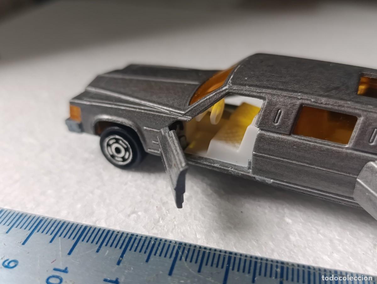 Coches a escala: LIMUSINA - ESC. 1/58 - MAJORETTE - COCHE - Foto 6