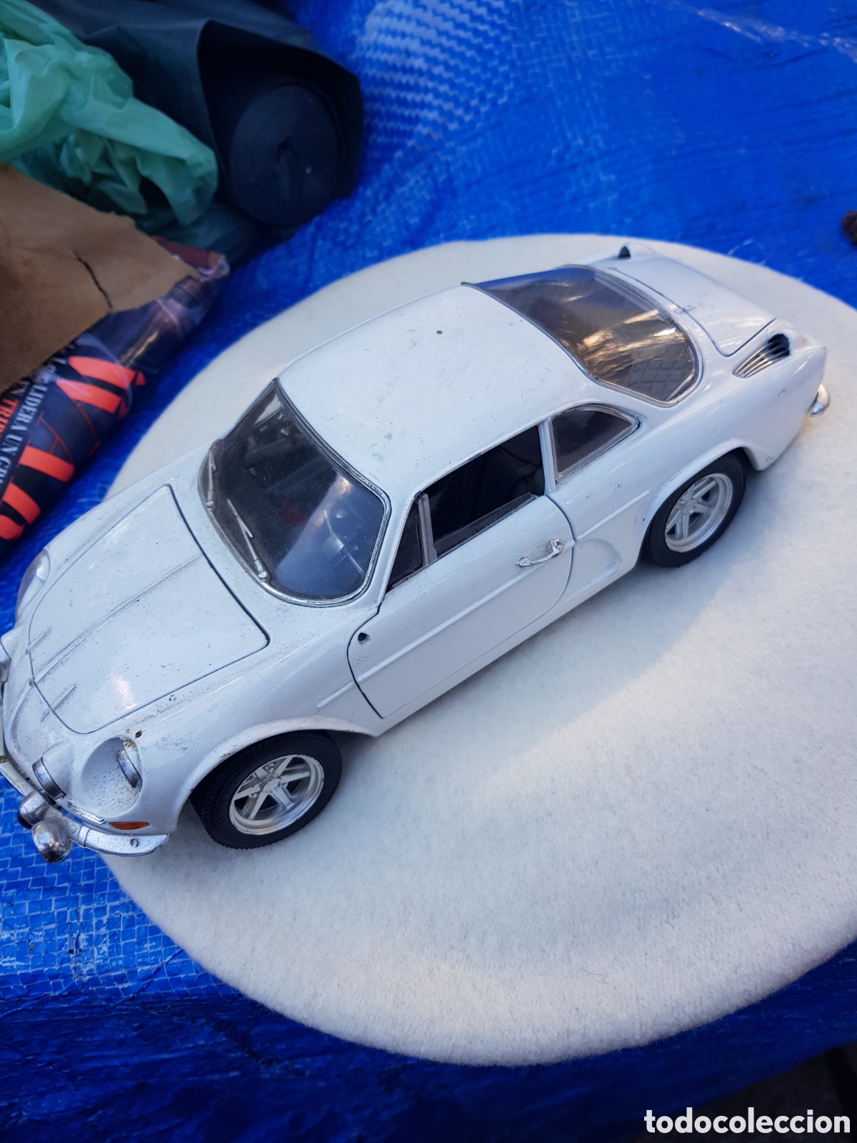 Coches a escala: COCHE ALPINE A110 BURAGO ITALYESCALA 1 16