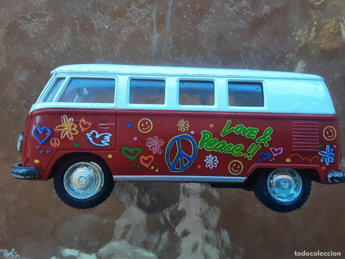 Coches a escala: Furgoneta Volkswagen decoraci&oacute;n hippie &rdquo;Love & Peace&rdquo; escala 1/32
