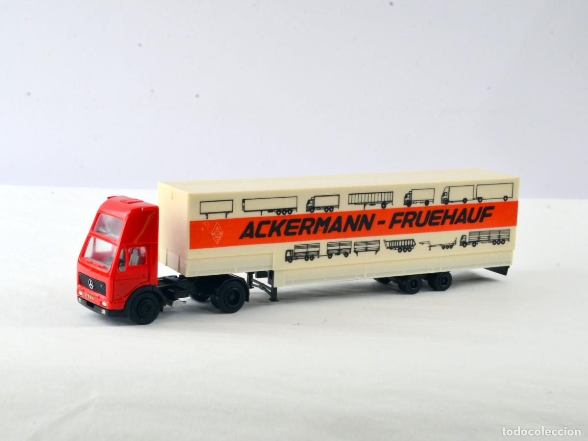 Coches a escala: Herpa Escala 1:87 H0 Cami&oacute;n Jumbo Articulado Mercedes Benz NG Ackermann Fruehauf