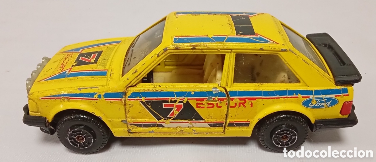 Coches a escala: Ford Scort XR-3 Amarillo Guisval 1/33 1980s Espa&ntilde;a