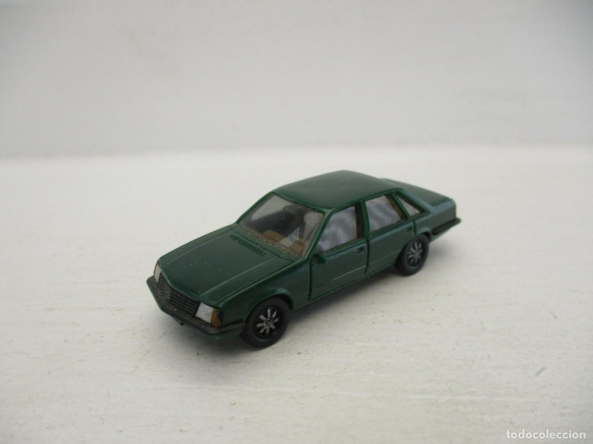 Coches a escala: COCHE ESCALA 1:87 REF C-3