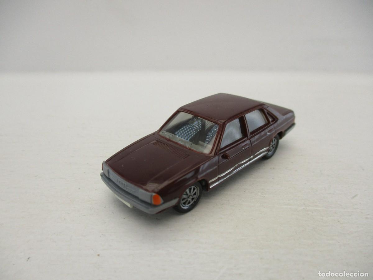 Coches a escala: COCHE ESCALA 1:87 REF C-3