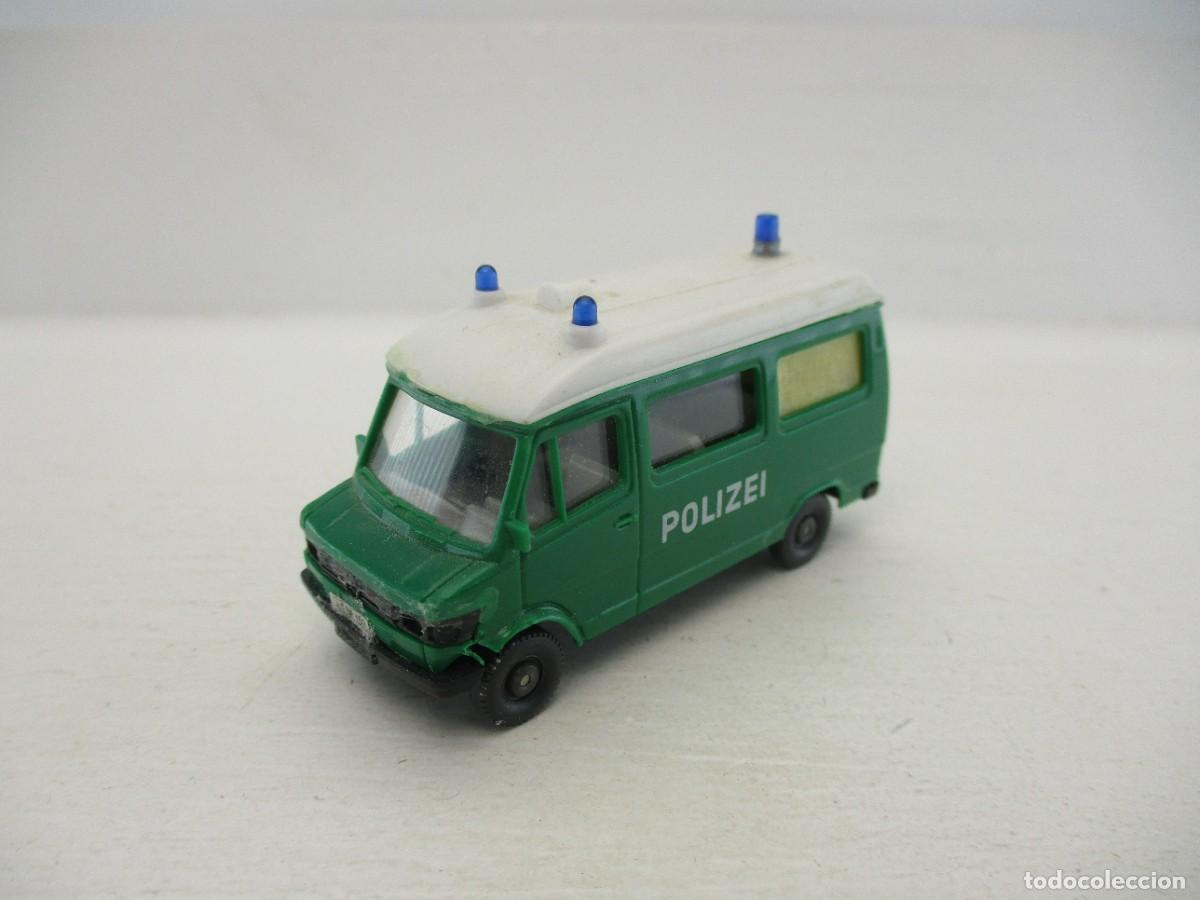 Coches a escala: COCHE ESCALA 1:87 REF C-3