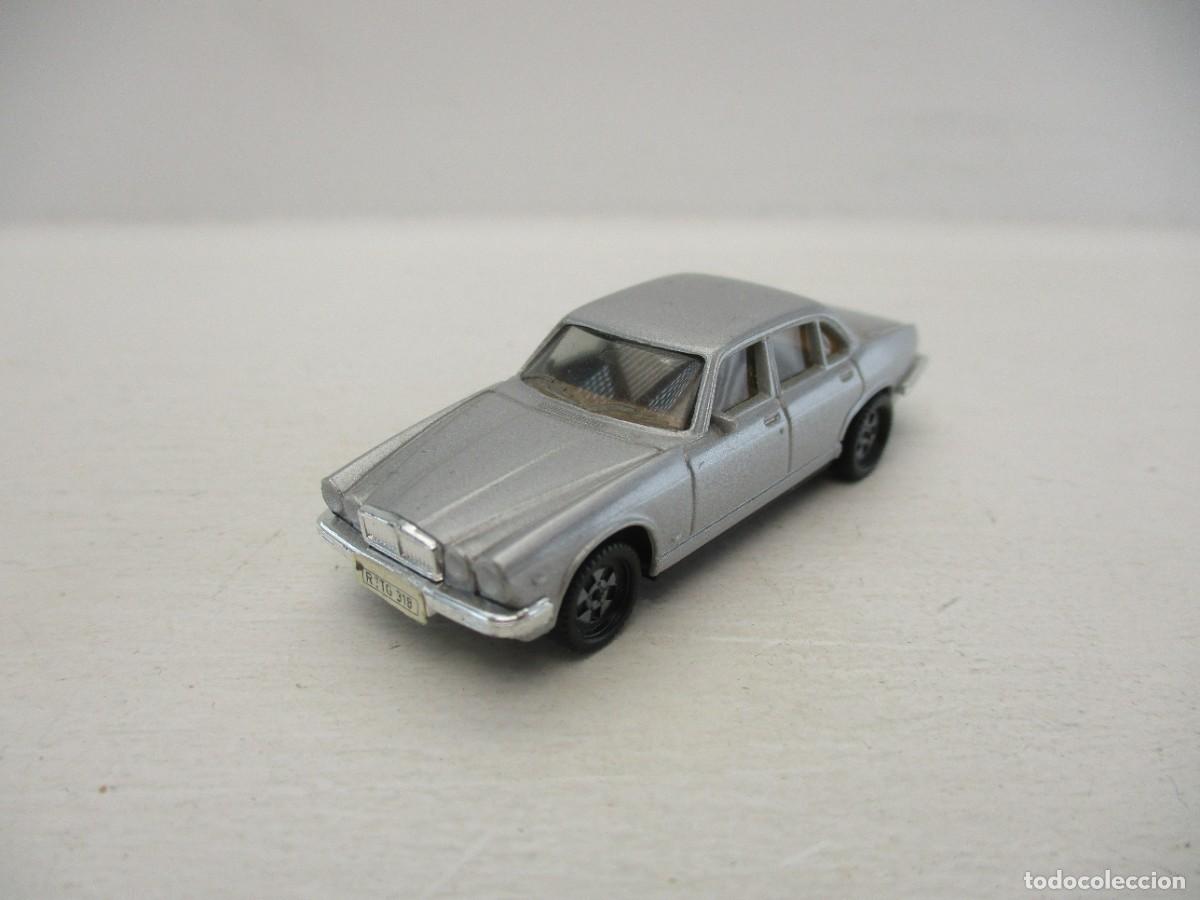Coches a escala: COCHE ESCALA 1:87 REF C-3 - Foto 1