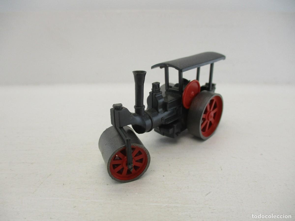 Coches a escala: COCHE ESCALA 1:87 REF C-3