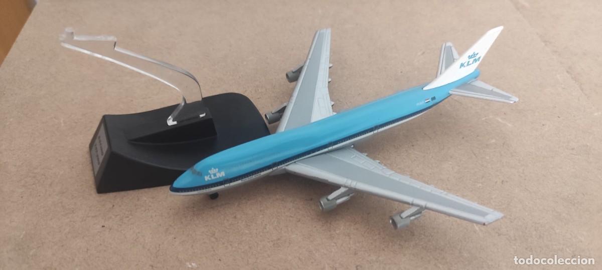 Coches a escala: Avi&oacute;n a escala de KLM