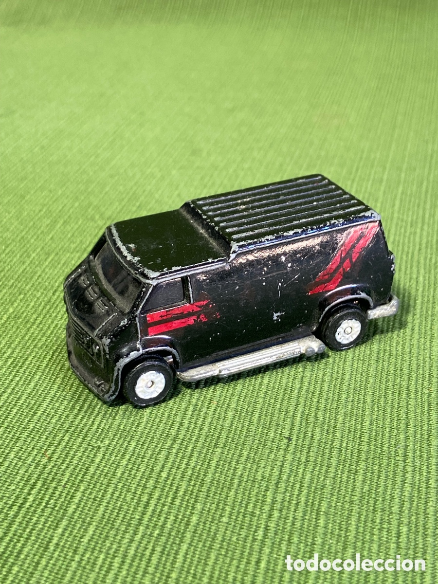 Coches a escala: Hot rod custom van de Corgi. Furgo del equipo A. M.A. Barracus.