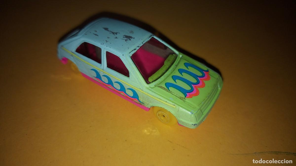 Coches a escala: COCHE PEUGEOT 205 DE MIRA