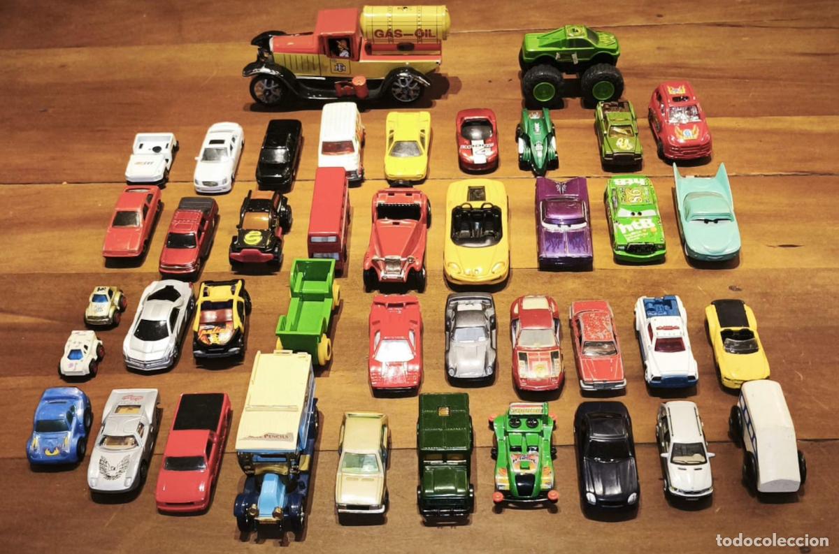 Coches a escala: Lote coches escala diversas marcas Maisto, Matchbox, Hotwheels, Mira, Guisval, Majorette