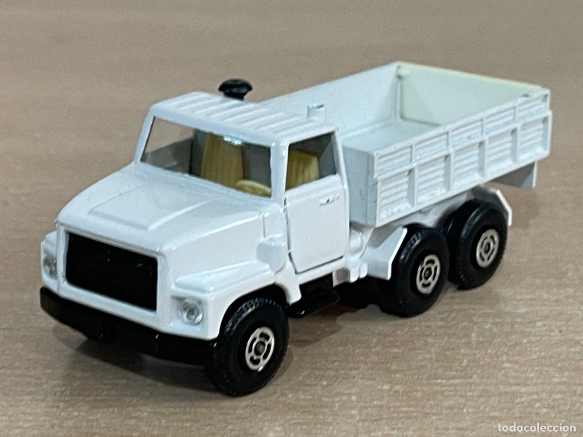 Coches a escala: 161- Guiloy Cami&oacute;n FORD de carga blanco Made in Spain die-cast metal truck escala 1/66 a&ntilde;o 70