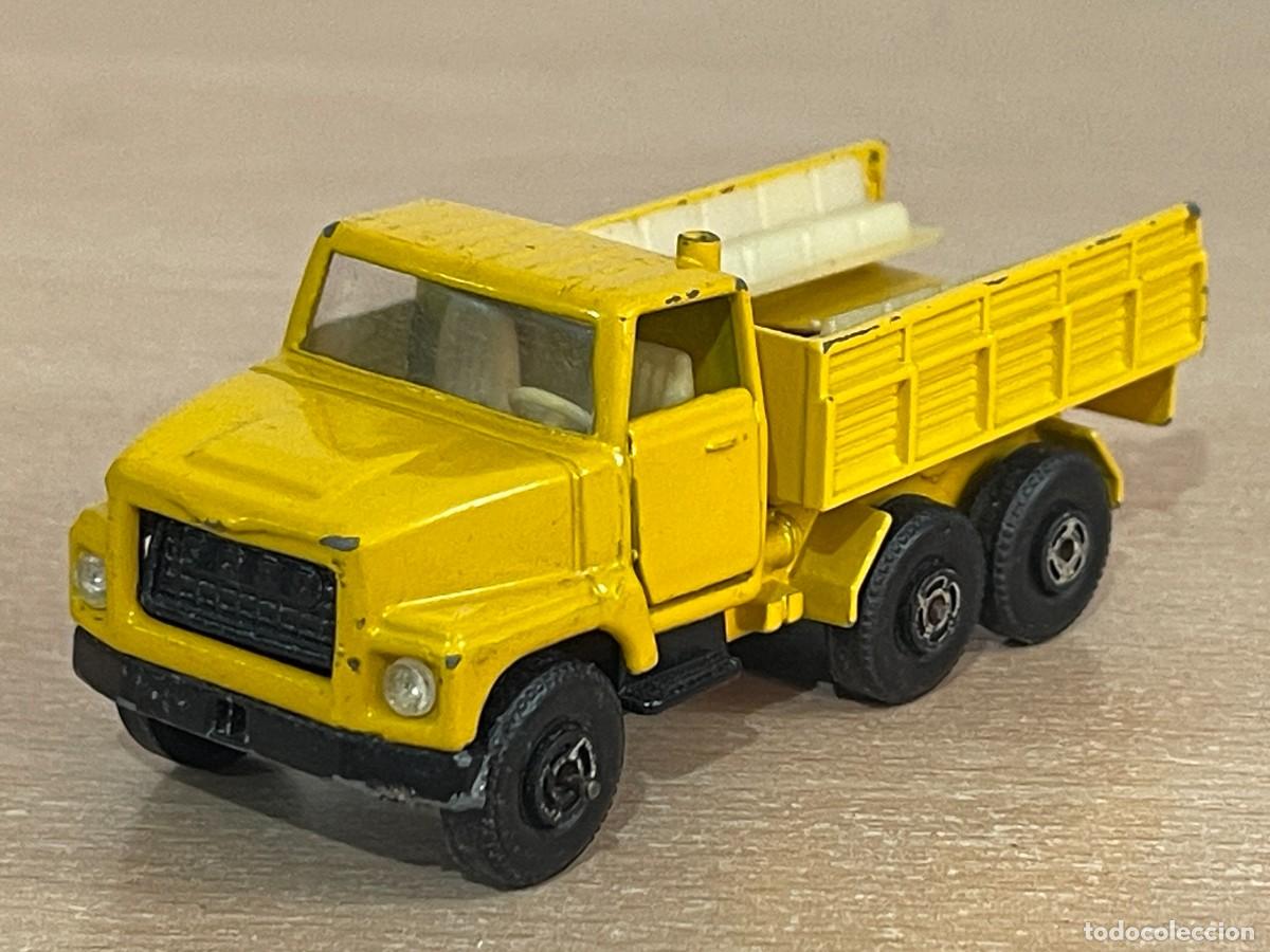 Coches a escala: 162- Guiloy Cami&oacute;n FORD de carga amarillo Made in Spain die-cast metal truck escala 1/66 a&ntilde;o 70