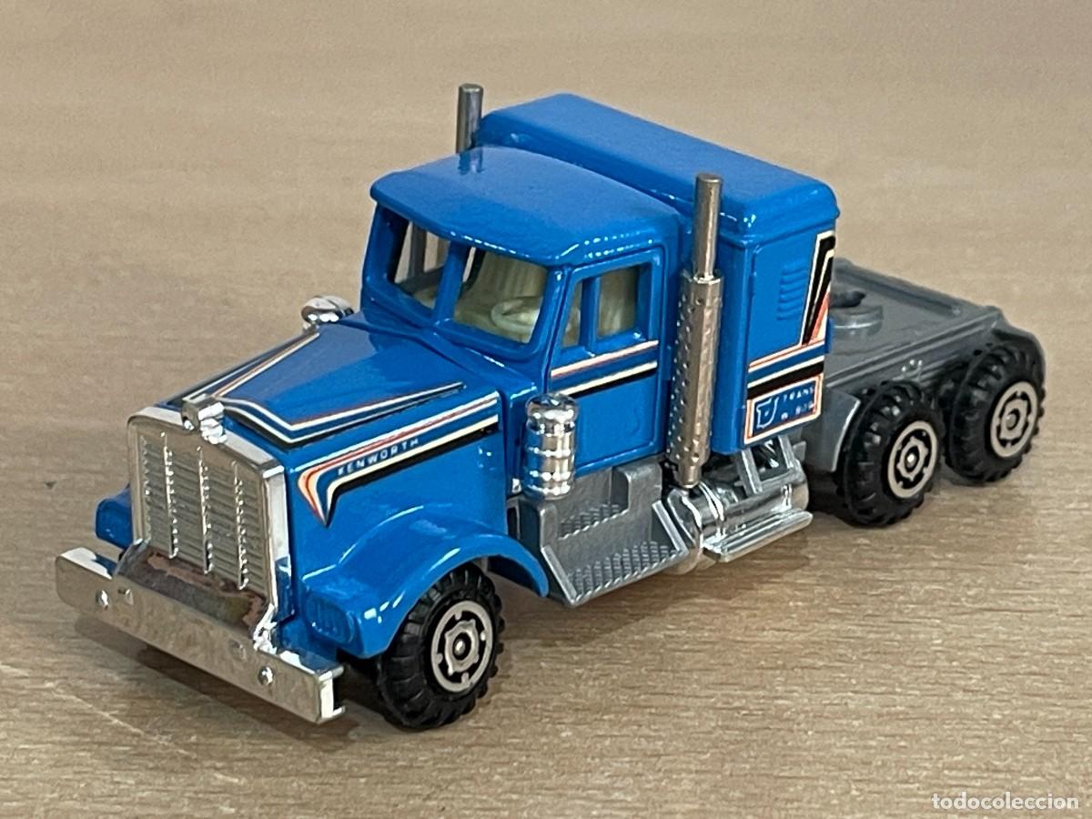 Coches a escala: 163- Guiloy Cami&oacute;n KENWORTH azul sin remolque Made in Spain die-cast metal truck 1/66 a&ntilde;os 70