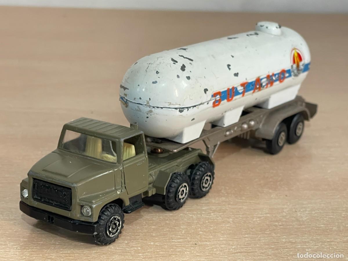 Coches a escala: 169- Guiloy Cami&oacute;n FORD Cisterna BUTANO verde Made in Spain die-cast metal truck 1/66 a&ntilde;os 70