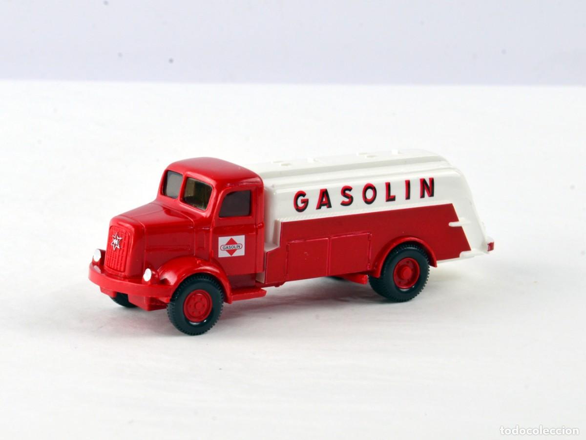 Coches a escala: Wiking Escala 1:87 Henschel HS100 Cisterna Gasolin Impecable con Caja