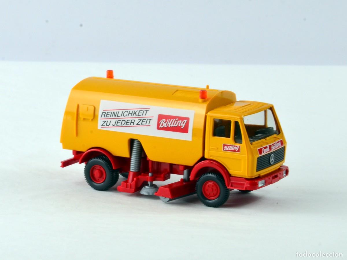 Coches a escala: Wiking Escala 1:87 H0 Barrendero Mercedes Benz NG B&ouml;lling Impecable con Caja