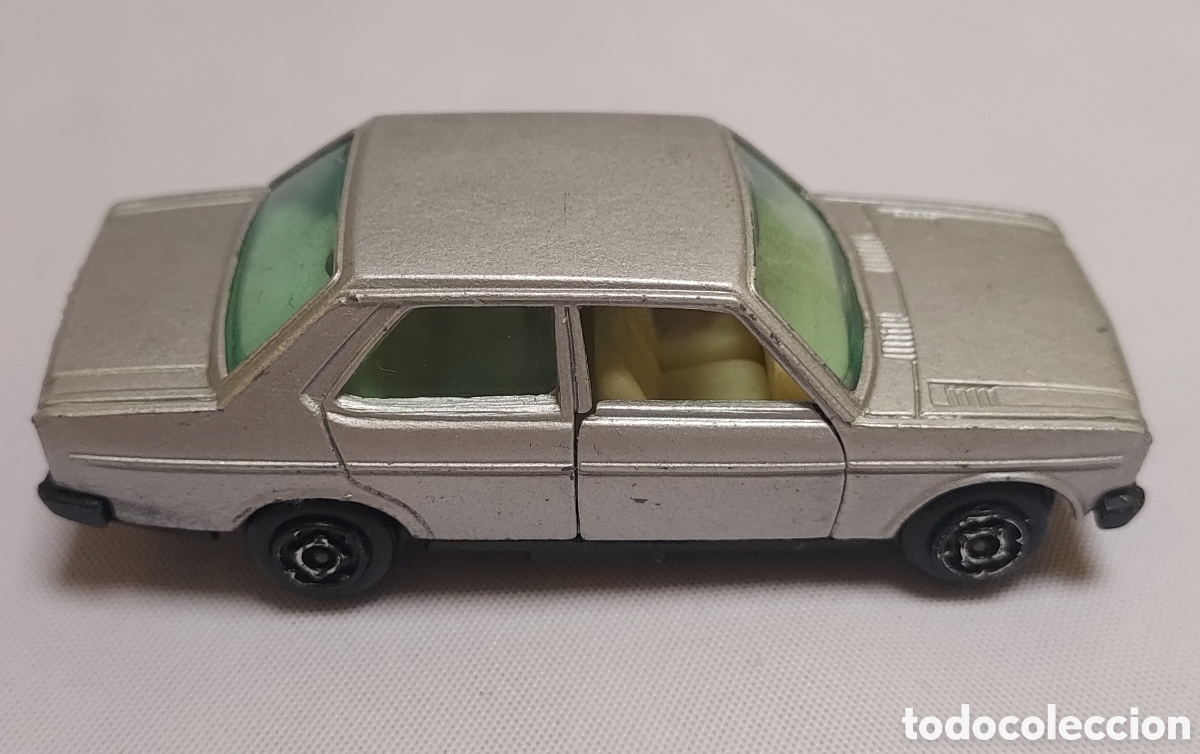 Coches a escala: Seat 131 Guisval 1:64 a&ntilde;os 80 Espa&ntilde;a