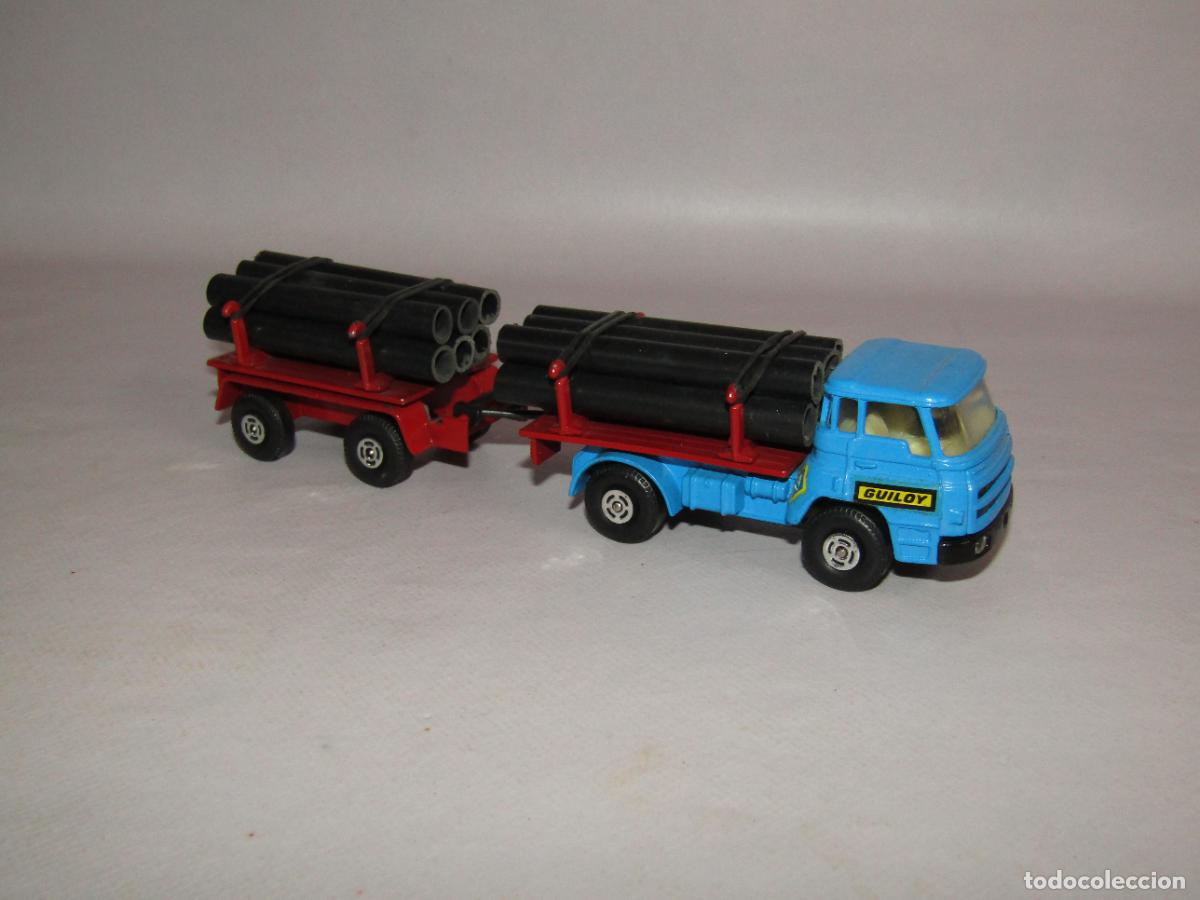 Coches a escala: Antiguo Cami&oacute;n y Remolque con Tubos BARREIROS 42/38T en Escala 1/66 de GUILOY
