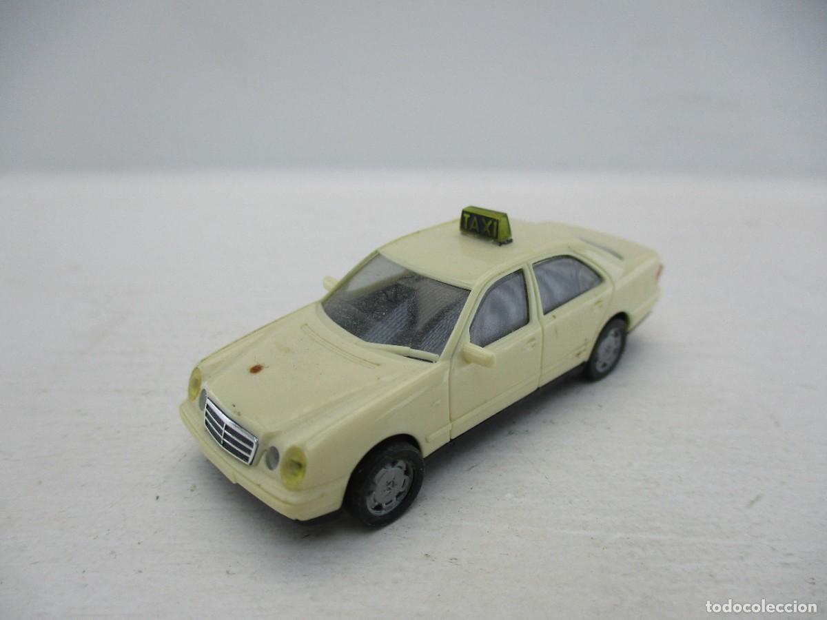 Coches a escala: COCHE ESCALA 1:87 REF C-3 - Foto 1