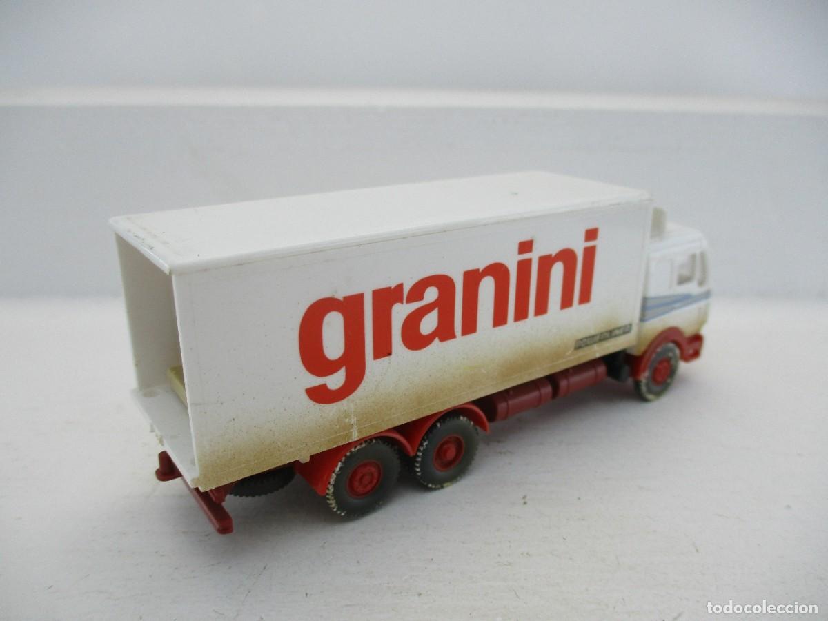 Coches a escala: CAMION ESCALA 1:87 REF I - Foto 2