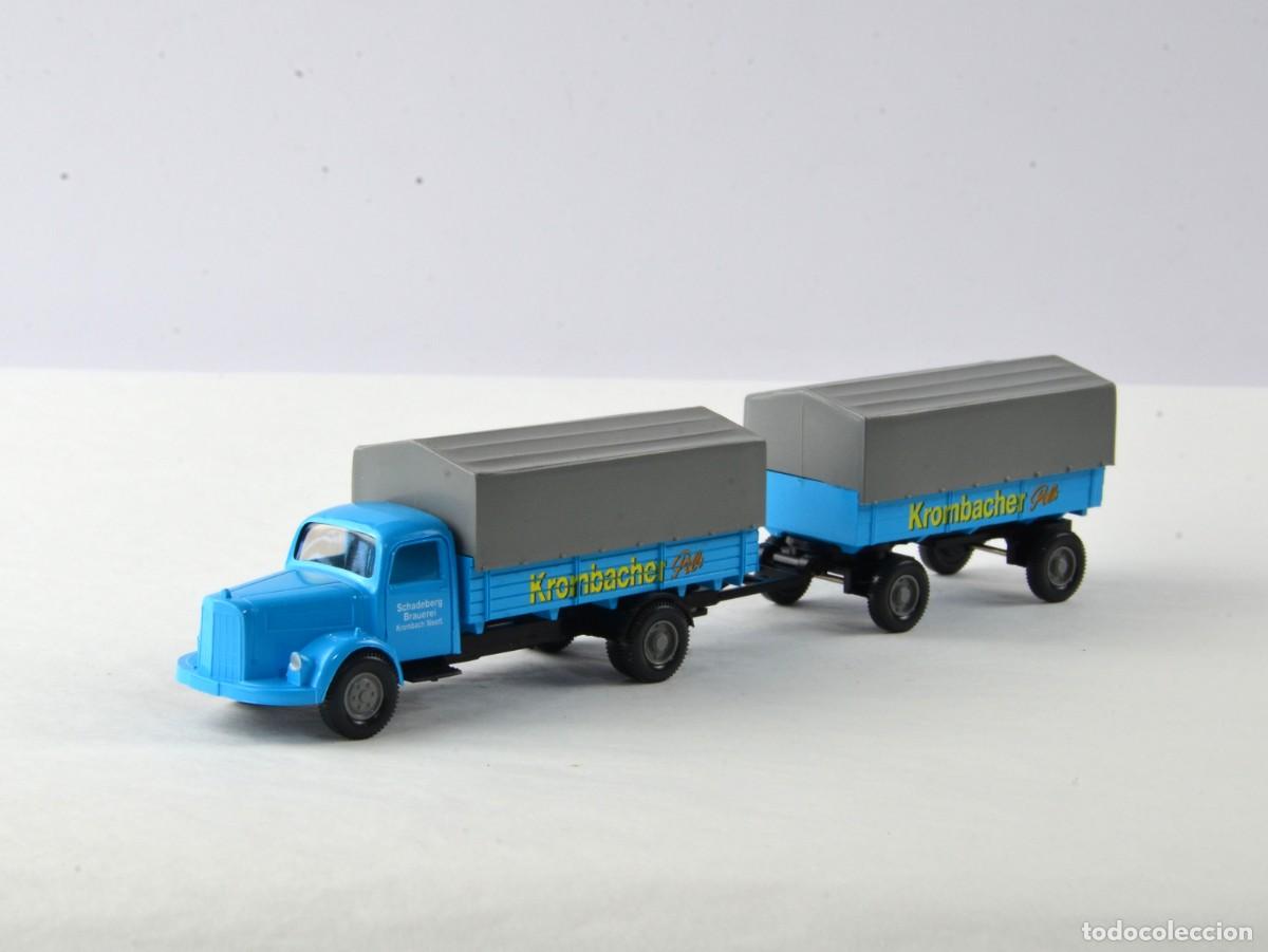 Coches a escala: Wiking Escala 1:87 H0 Mercedes Benz L3500 con Remolque Krombacher Impecable con Caja