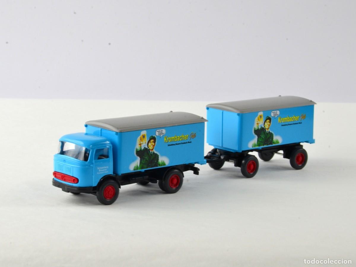 Coches a escala: Wiking Escala 1:87 H0 Mercedes Benz LP321 con Remolque Krombacher Impecable con Caja