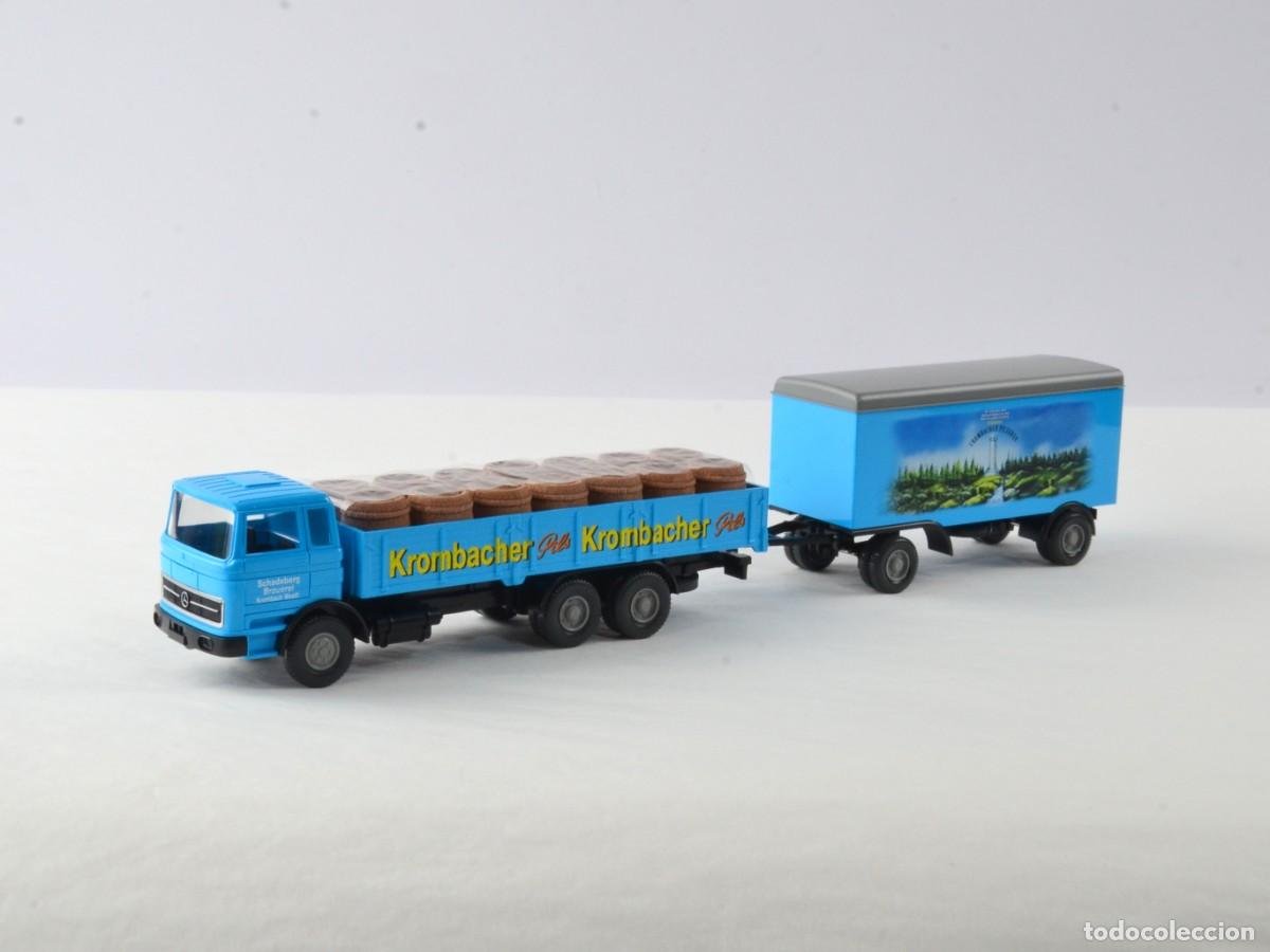 Coches a escala: Wiking Escala 1:87 H0 Mercedes Benz LP2333 con Remolque Krombacher Impecable con Caja