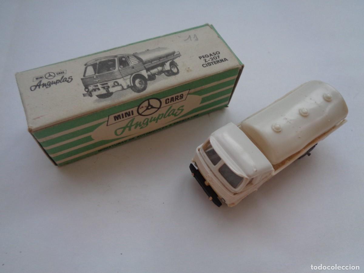 Coches a escala: PEQUE&Ntilde;O Y ANTIGUO CAMION CISTERNA MINI - CARS DE ANGUPLAS : PEGASO Z-207 . EN SU CAJA , A&Ntilde;OS 50