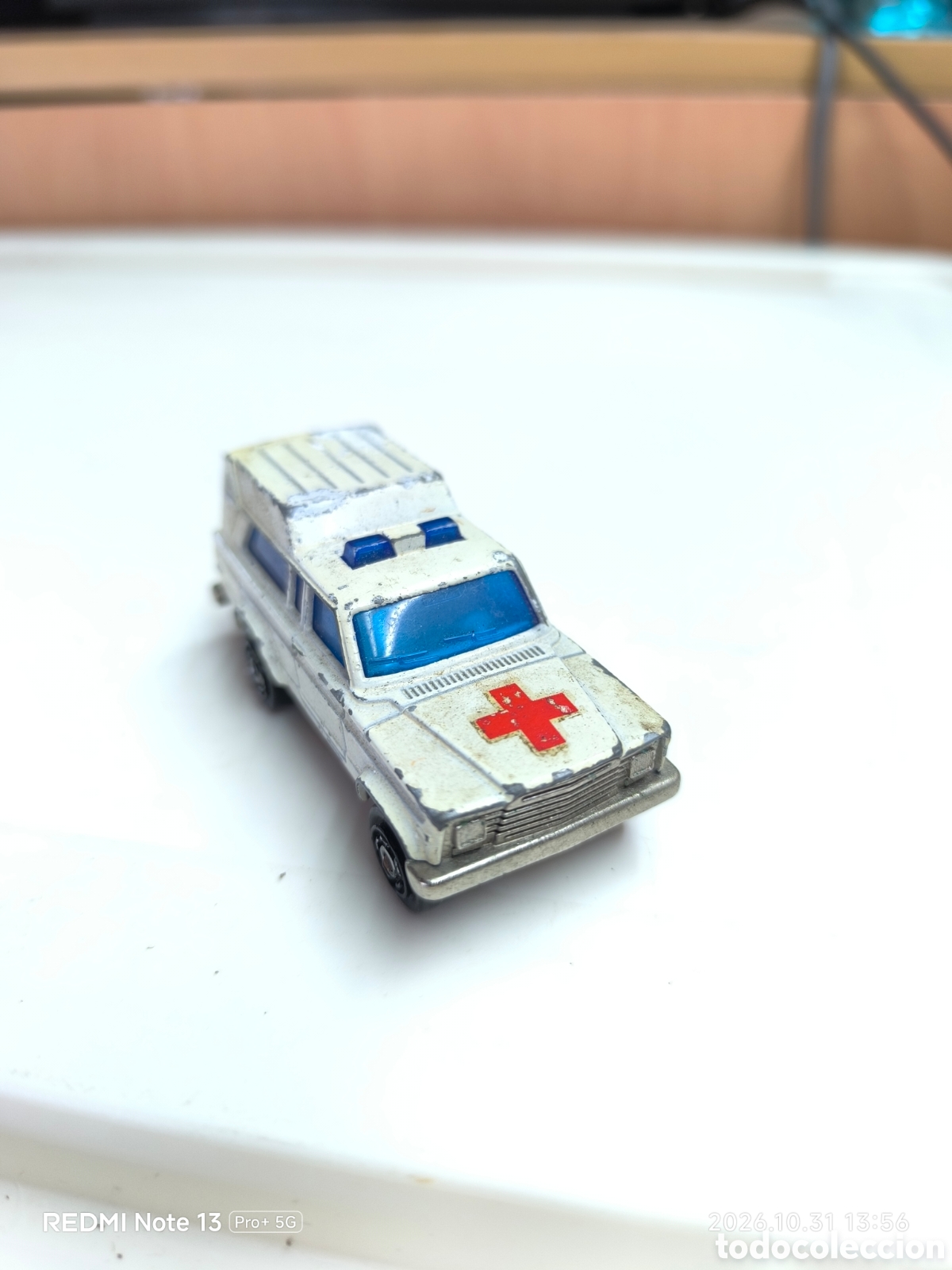 Coches a escala: Ambulancia majorette n269