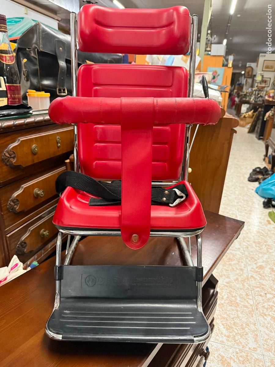 Coches: Preciosa silla, sillita infantil de a&ntilde;os 70. Vintage. Ideal para coche clasico. Dificil. Ver medidas