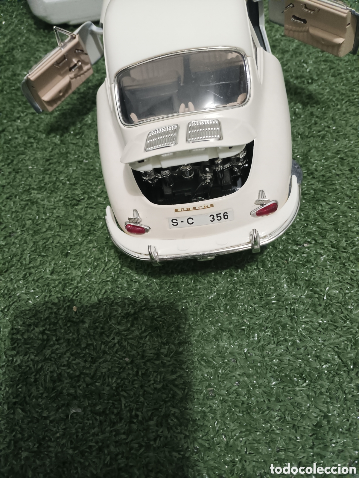Coches: Porsche 356 B Coup&eacute; 1961 1:18 Burago - Foto 4