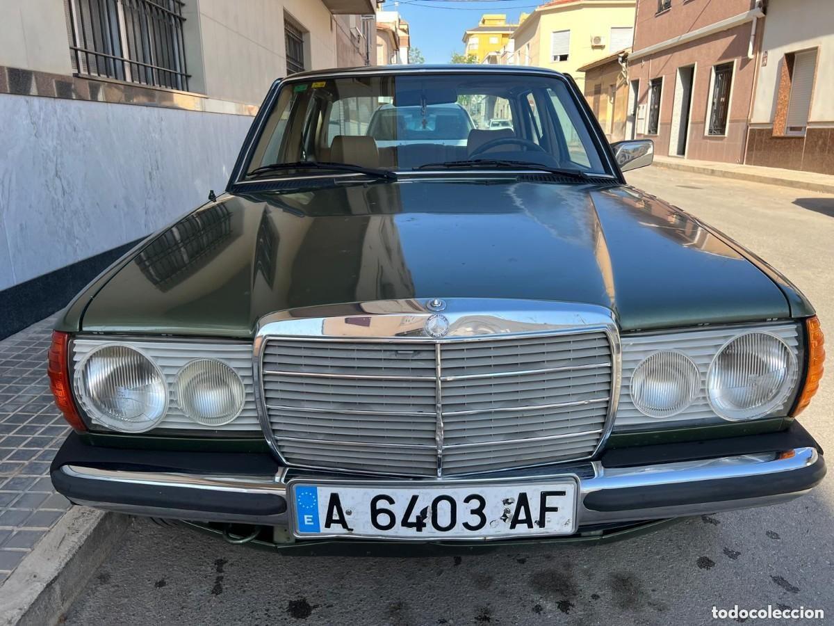 Coches: Mercedes 300D di&eacute;sel de 1982 Nacional. Revisi&oacute;n pasada hasta diciembre. Hay que arreglar el renqueo