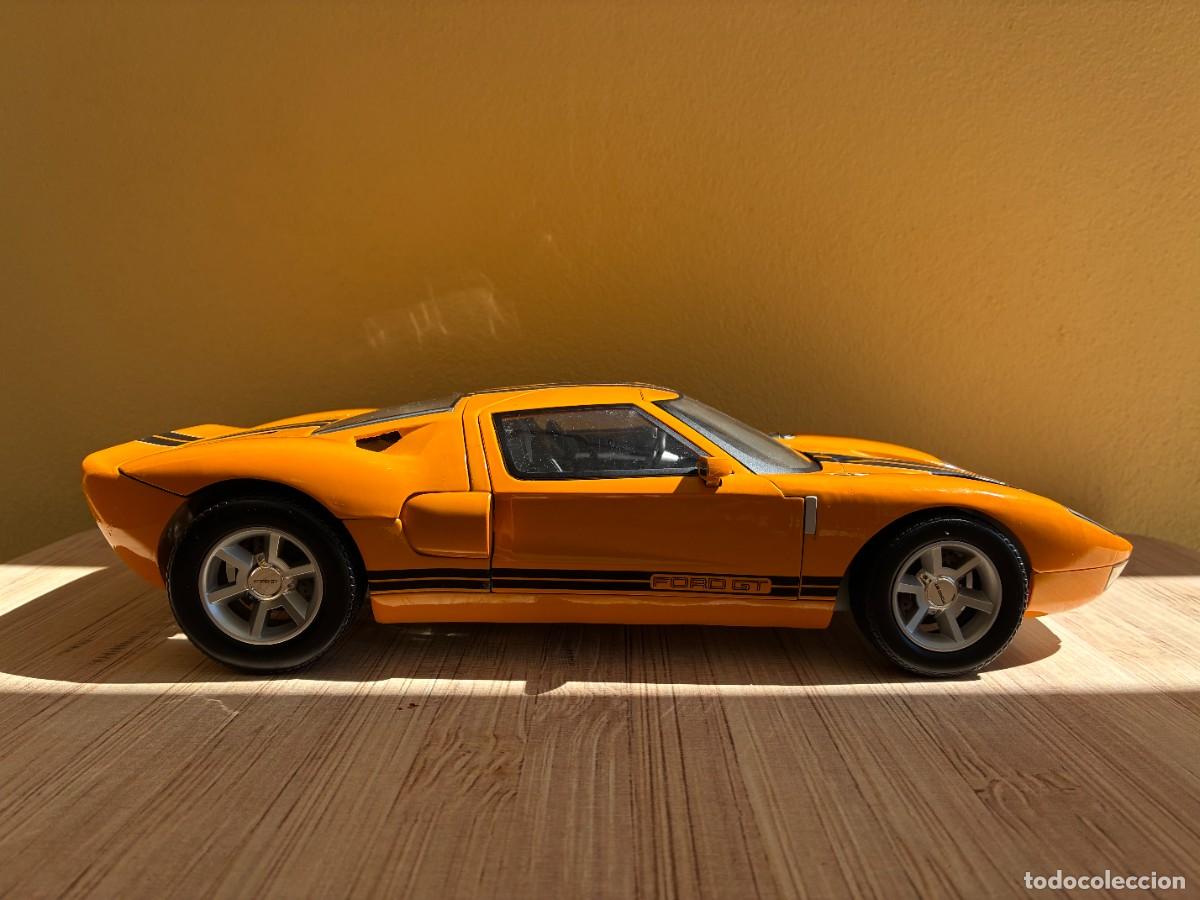 Coches: Coche Escala 1:12 FORD GT Concept (2004) - Motor Max Ref. 73001 - Gran Tama&ntilde;o