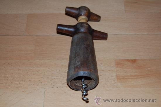 Abrebotellas y sacacorchos de colecci&oacute;n: SACACORCHOS DE MADERA - Foto 1