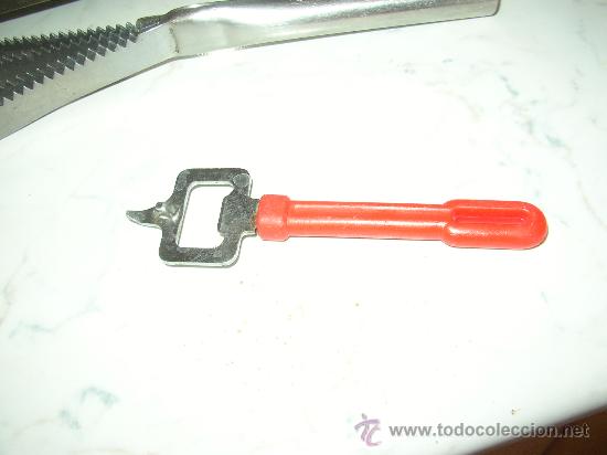 Abrebotellas y sacacorchos de colecci&oacute;n: Antiguo abridor de botellas - Foto 1