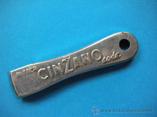 Abrebotellas y sacacorchos de colecci&oacute;n: ABREBOTELLAS CINZANO - Foto 1