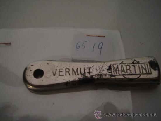 Abrebotellas y sacacorchos de colecci&oacute;n: Abrebotellas vermut MARTINI. - Foto 1