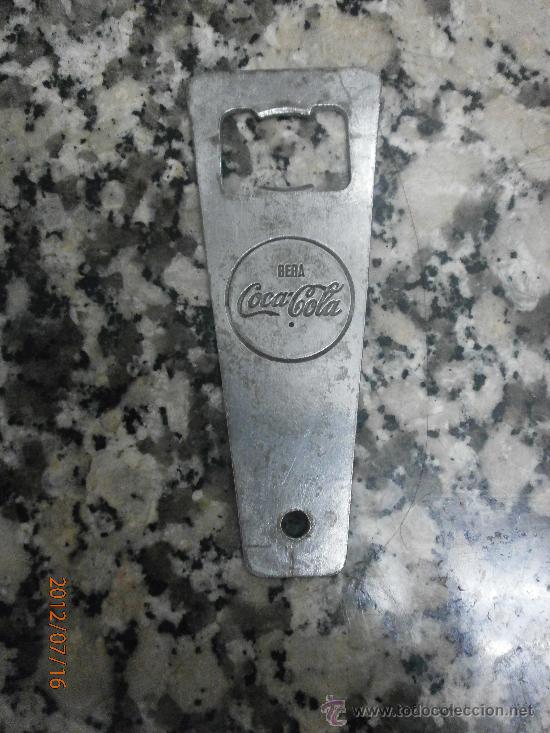 Abrebotellas y sacacorchos de colecci&oacute;n: ANTIGUO ABRIDOR DE COCA COLA - Foto 1