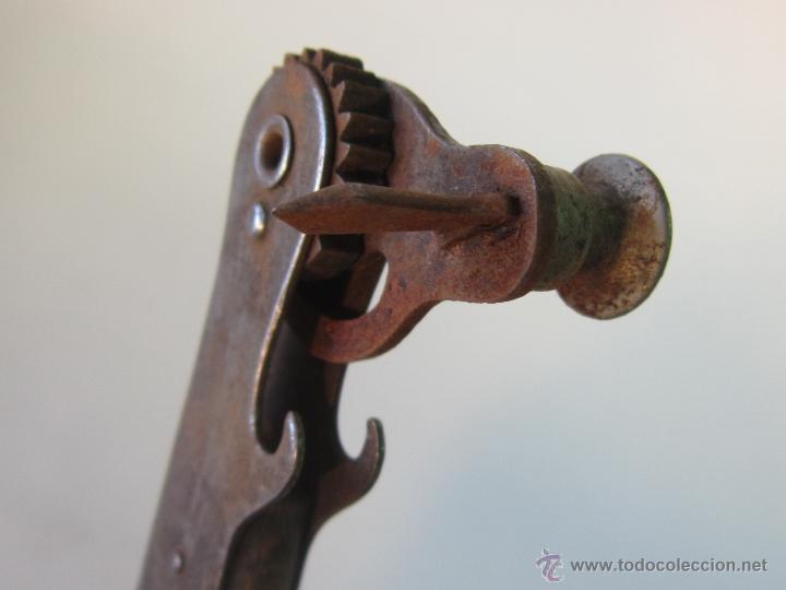 Abrebotellas y sacacorchos de colecci&oacute;n: ABREBOTELLAS EN METAL - Foto 3