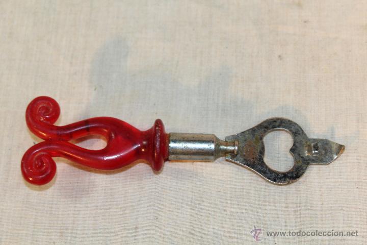 Abrebotellas y sacacorchos de colecci&oacute;n: ABREBOTELLAS EN PLASTICO Y METAL - Foto 1
