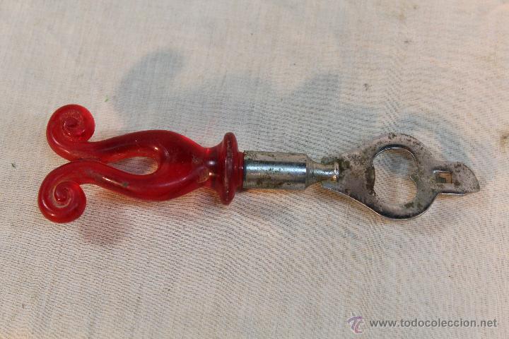 Abrebotellas y sacacorchos de colecci&oacute;n: ABREBOTELLAS EN PLASTICO Y METAL - Foto 2