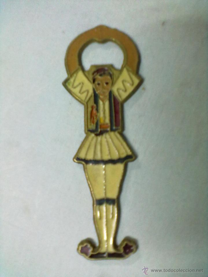 Abrebotellas y sacacorchos de colecci&oacute;n: QUITACHAPAS BRONCE ABRIDOR - Foto 1