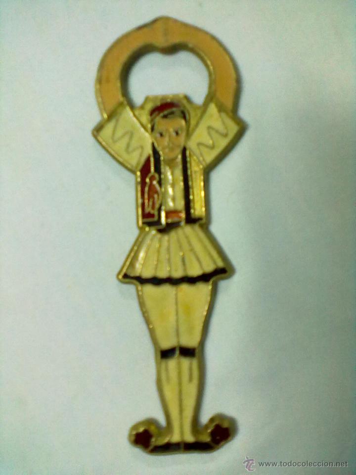 Abrebotellas y sacacorchos de colecci&oacute;n: QUITACHAPAS ABRIDOR BRONCE - Foto 1