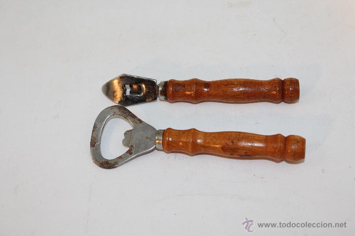 Abrebotellas y sacacorchos de colecci&oacute;n: abrebotellas Y ABRELATAS DE MADERA - Foto 2