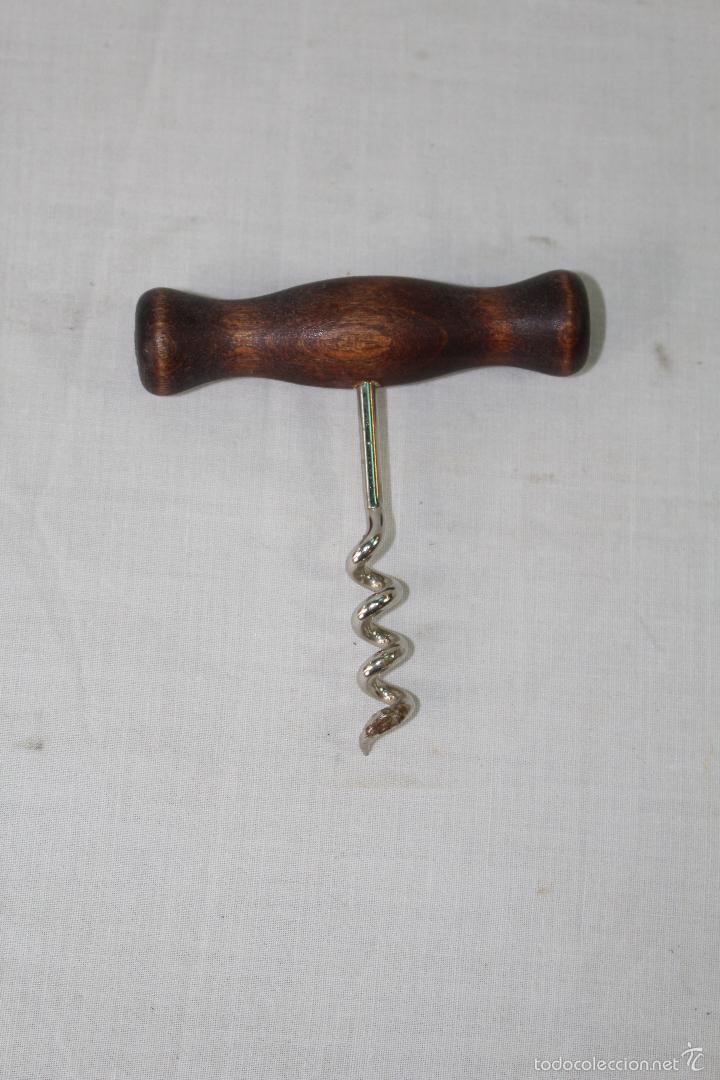 Abrebotellas y sacacorchos de colecci&oacute;n: sacacorchos de madera - Foto 1