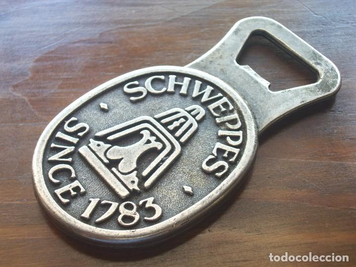 Abrebotellas y sacacorchos de colecci&oacute;n: Abrebotellas SCHWEPPES - Foto 1