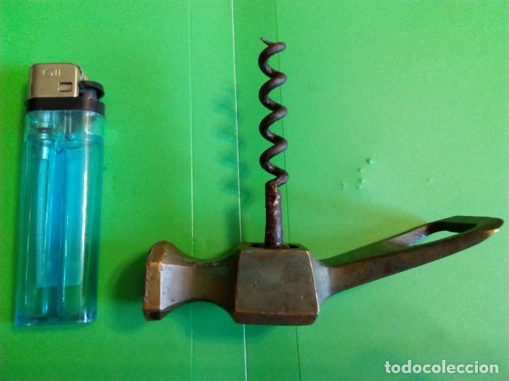 Abrebotellas y sacacorchos de colecci&oacute;n: SACACORCHOS, ABRIDOR CON FORMA DE MARTILLO - Foto 1