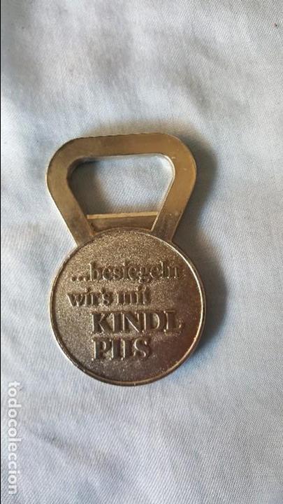 Abrebotellas y sacacorchos de colecci&oacute;n: ABREBOTELLAS KINDL PILS - Foto 1